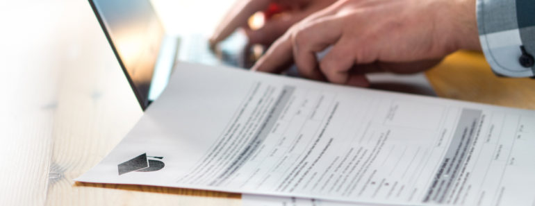 ✅ What You Need to Start as a Medical Courier: A Step-By-Step Checklist